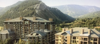 Luxury One Bedroom Westin Riverfront Villa