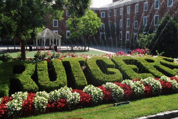 Rutgers university 5 mins away