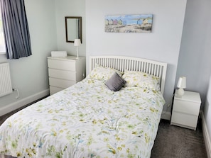 4 bedrooms, iron/ironing board, travel cot, free WiFi