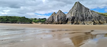 Number 27 -  family and dog friendly property with cliff walks and sandy beaches