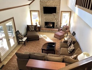 Smart TV, fireplace, DVD player, table football