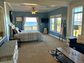 4 bedrooms, free WiFi, bed sheets, wheelchair access