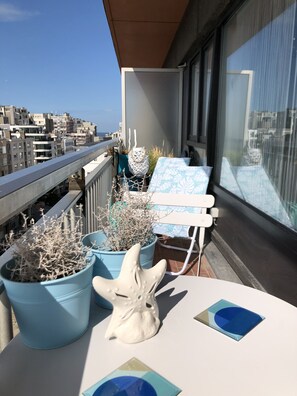 Property grounds - Mamère Beach Condo with side sea view from balcony and dogs allowed (Oostende)