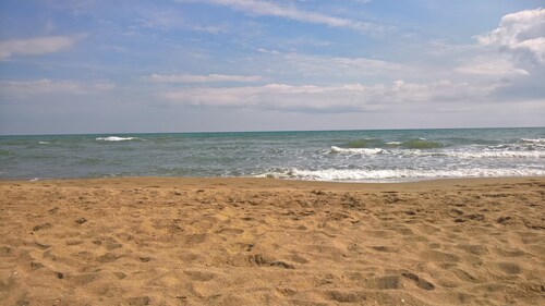 Pavillon 6 pers. max- 3 bedrooms- 2 terraces- Saint Pierre La Mer with wifi box