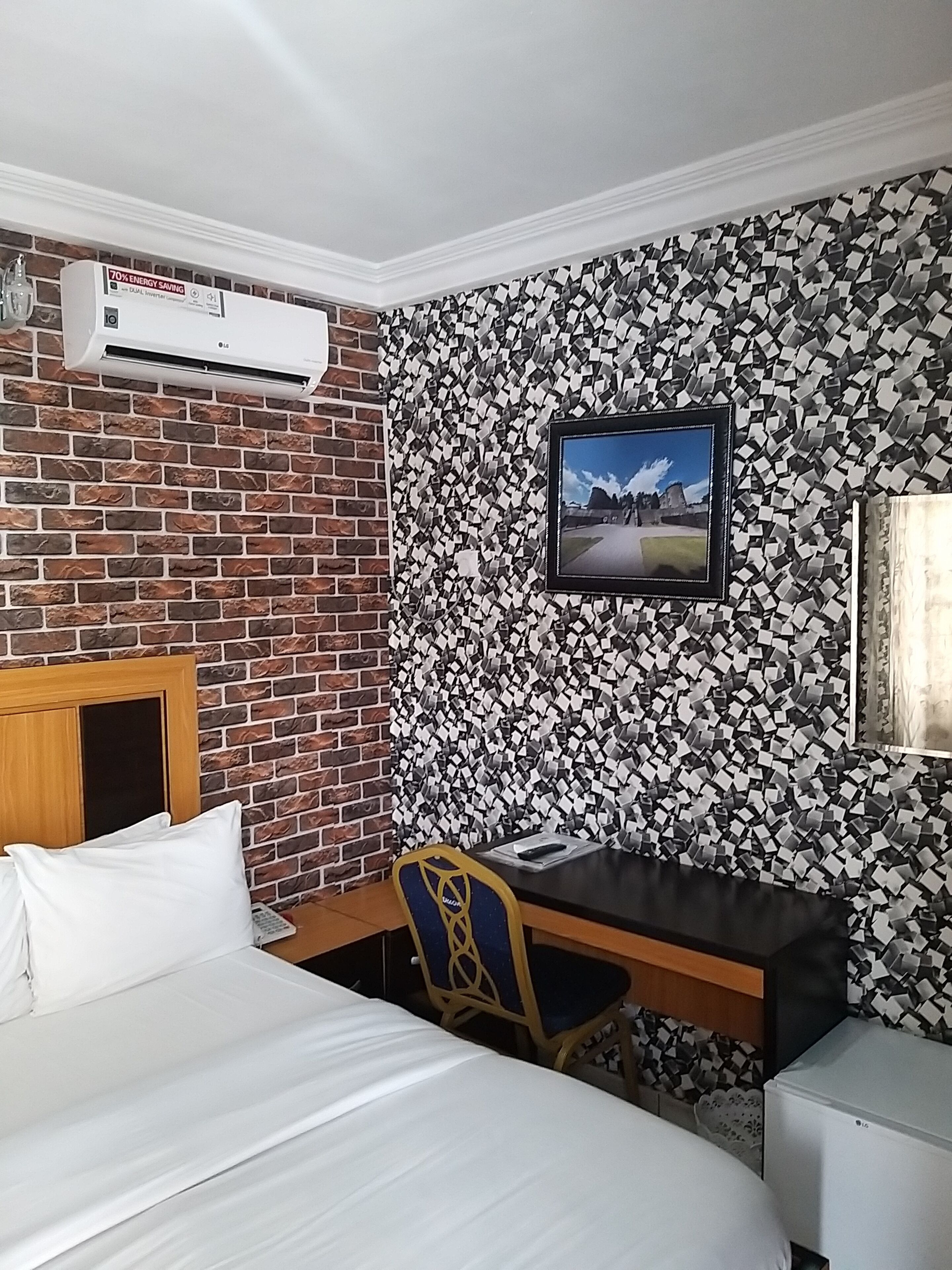 Desk, free WiFi, bed sheets