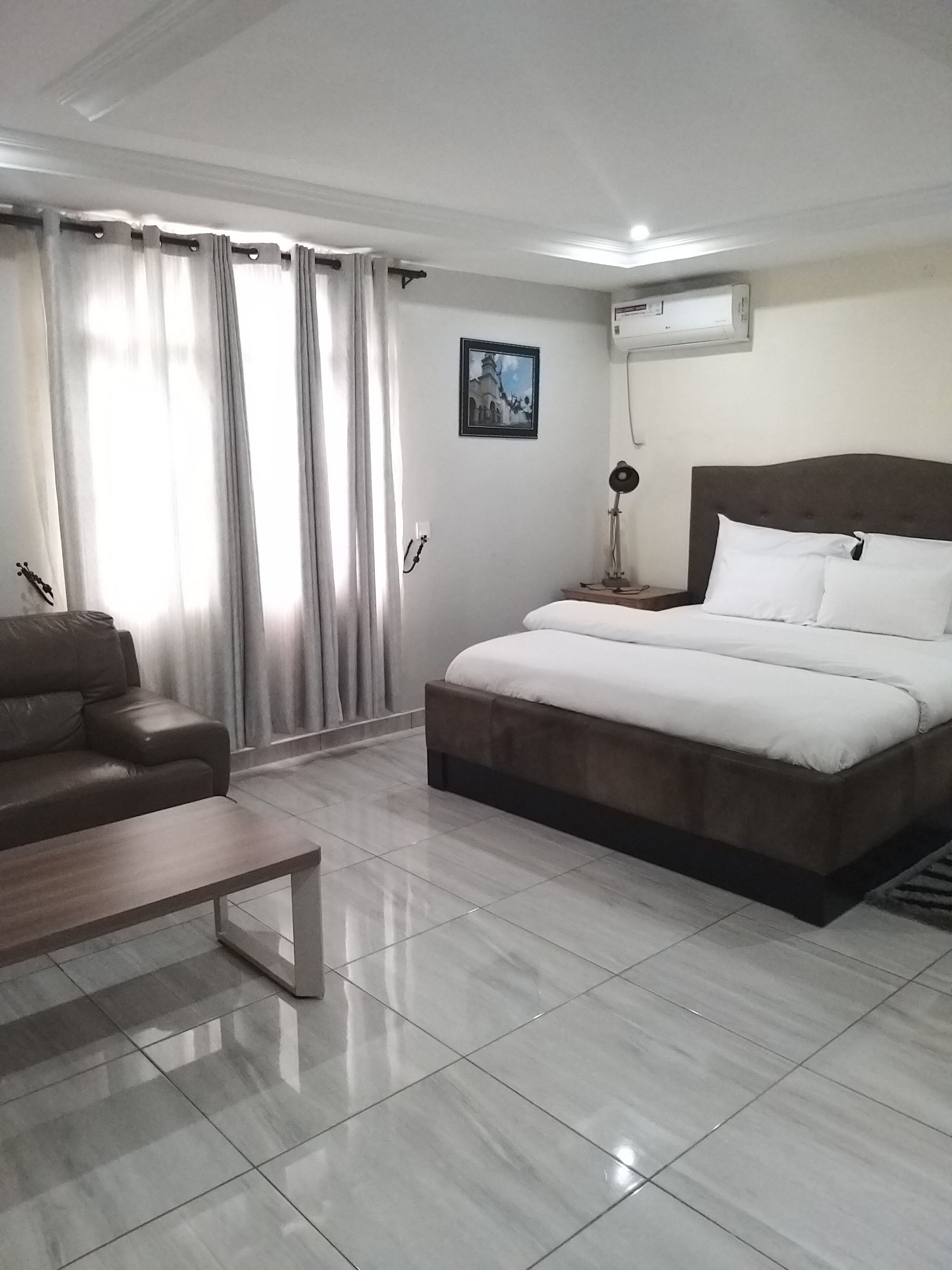 Desk, free WiFi, bed sheets