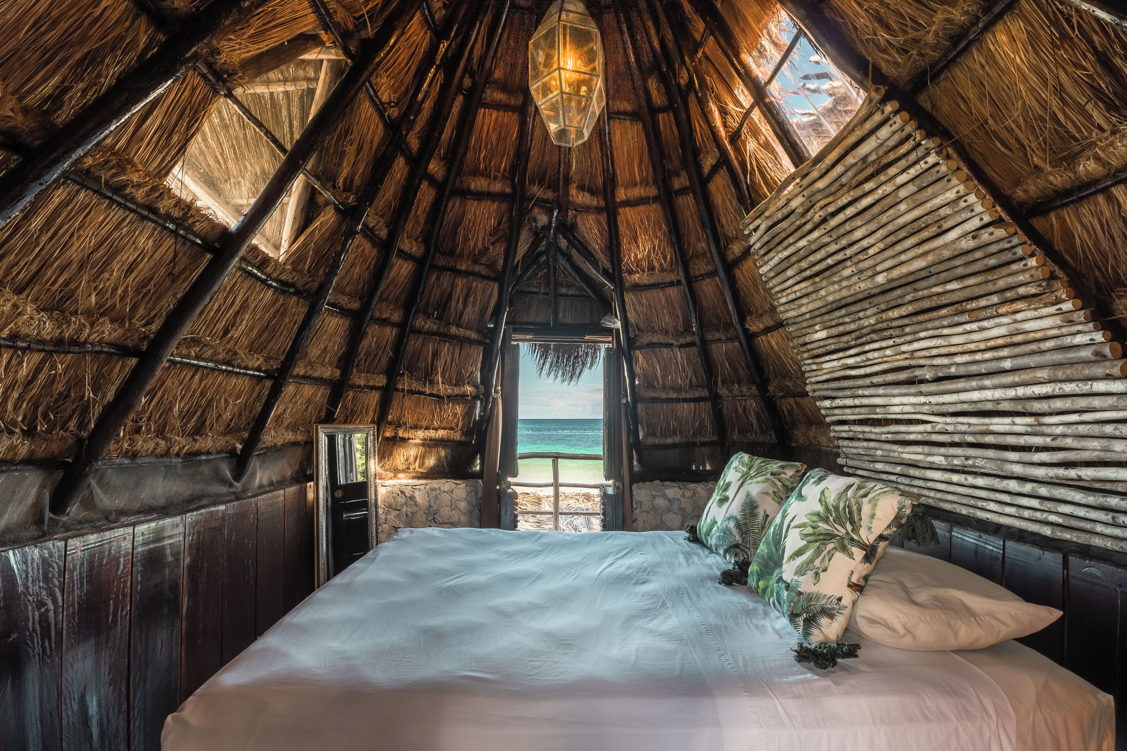 Basic Cabin, Sea Facing | In-room safe, bed sheets