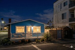 Exterior - Historic beachside home in charming Sunset Beach (Sunset Beach)