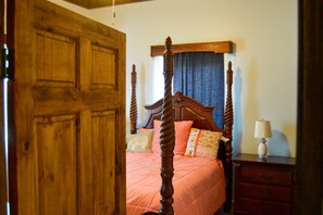4 bedrooms, in-room safe, WiFi