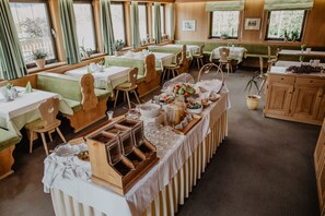 Dagelijks ontbijtbuffet (toeslag)