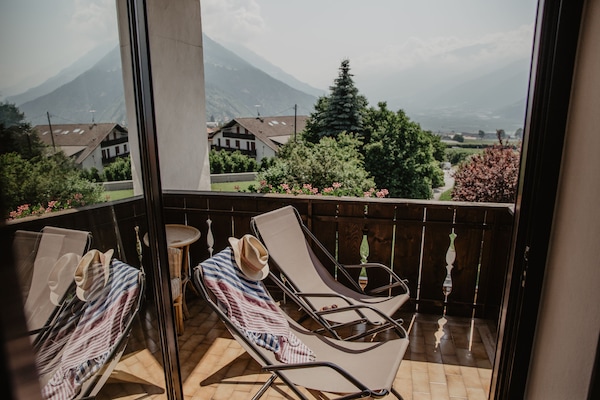 Habitación cuádruple panorámica, vista a la montaña, en esquina | Vista del balcón