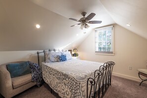 2 bedrooms, in-room safe, iron/ironing board, WiFi