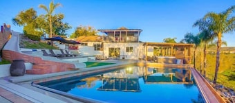 Amazing Pool Home Sleeps 24 con 2 unidades