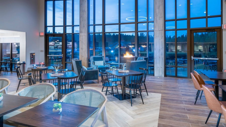 SpringHill Suites by Marriott Island Park Yellowstone