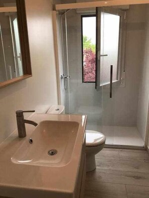 Towels - A house with a garden and beautiful views in La Rioja (Herramélluri)