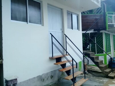 Hotel con central ubicación a Puerto Nariño.