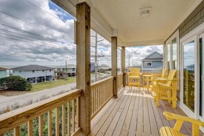 Property grounds - Ocean and Sound Views, Amazing location! (Surf City)