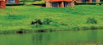 MUHAZI BEACH RESORT !!!