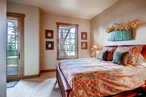 House, Multiple Beds (Grace Manor)