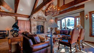 House, Multiple Beds (Rustic Timber Lodge) | Living room