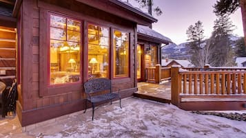 House, Multiple Beds (Rustic Timber Lodge) | Property grounds