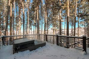 House, Multiple Beds (Grand Vista Lodge) | Balcony