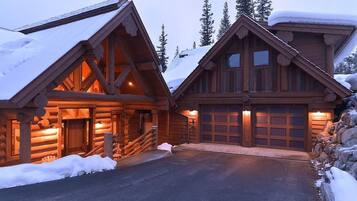 House, Multiple Beds (GoldenView Lodge) | Exterior