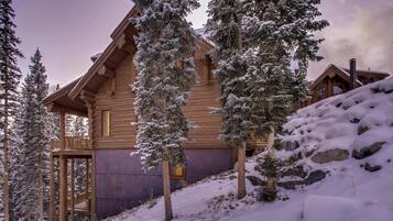 House, Multiple Beds (GoldenView Lodge) | Exterior