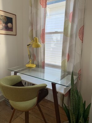 Interior - The Strand House with hot tub (Kingston)