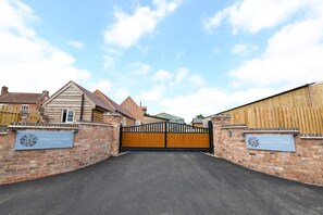 Exterior - Rowley Farm Holidays (Worcester)