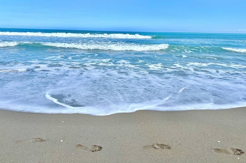 Coastal Village Retreat in Tequesta Village of Jupiter