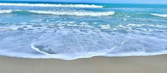 Coastal Village Retreat in Tequesta Village of Jupiter