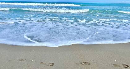 Äskettäin listattu! Coastal Village Retreat