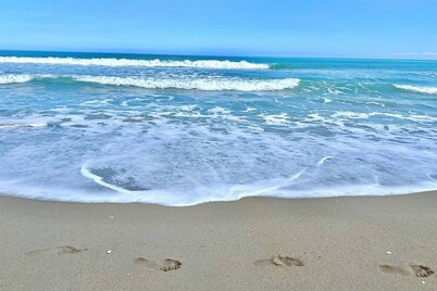 Coastal Village Retreat in Tequesta Village of Jupiter