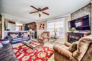 Fernseher, Kamin, Netflix, Streaming-Dienste