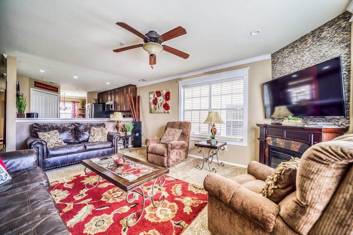 TV, fireplace, Netflix, streaming services