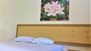 واي فاي مجانًا وملاءات أسرّة