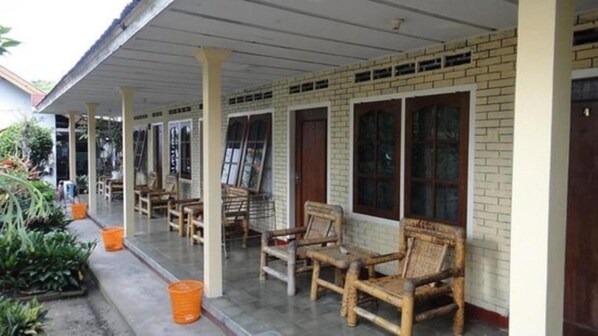 Exterior - Oka Homestay (Mataram)