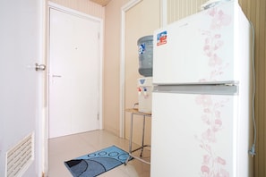 Room | 2 bedrooms, laptop workspace, bed sheets