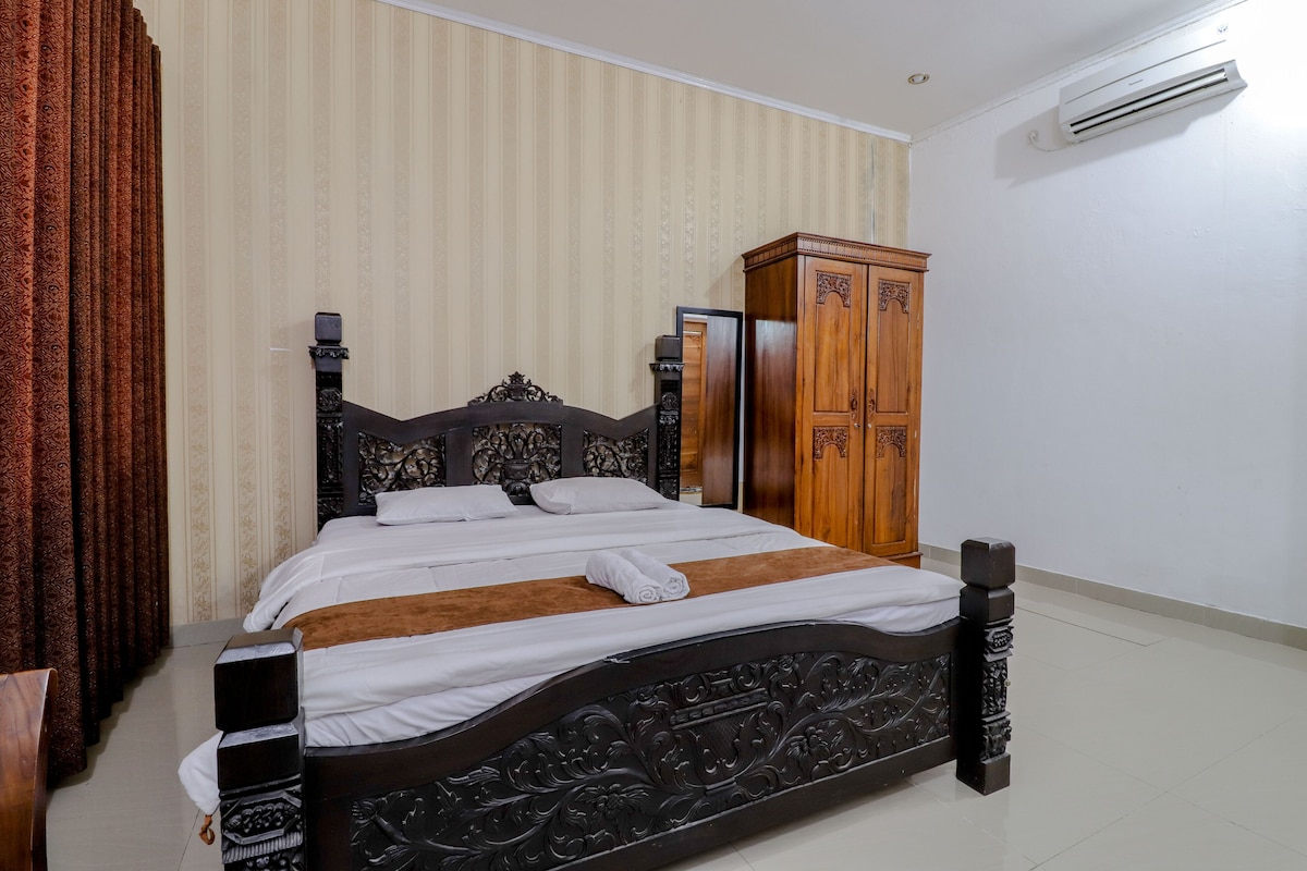 Deluxe Room | Laptop workspace, soundproofing, free WiFi, bed sheets