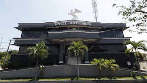 A modern building with a sign reading "HOTEL ANTIPIKA". - Hotel Antariksa (Surabaya)