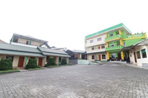 Exterior - Hotel Rosse (Berastagi)