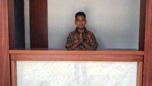 Unclassified image, 5 of 26, button - Cemerlang Inn (Palembang)