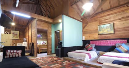 Lembur Incu Syariah Villa