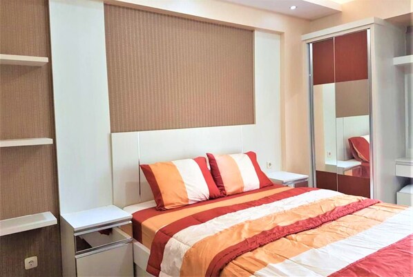 Studio (Apartment)