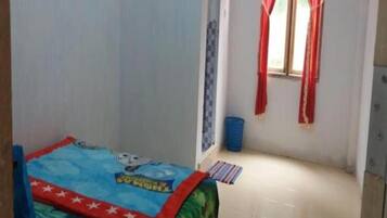 Meja, seterika/papan seterika