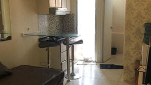 Unclassified image, 5 of 23, button - Onted's Room Apartemen Kalibata City (Jakarta)