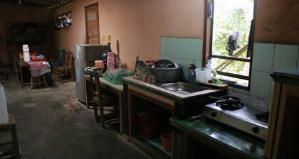 Sarjuni Homestay - Hostel