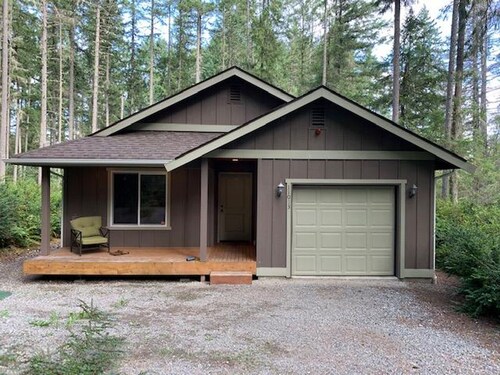 Anderson Island's most peaceful home