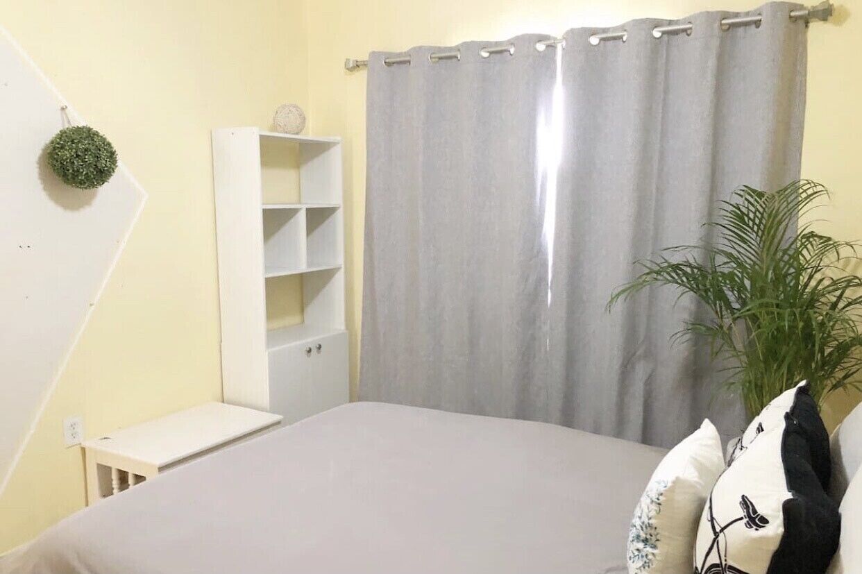 2 quartos, ferros/tábuas de passar roupa, Wi-Fi de cortesia